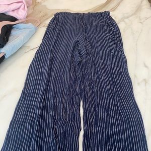 AMERICAN EAGLE BLUE STRIPED FLOWY PANTS